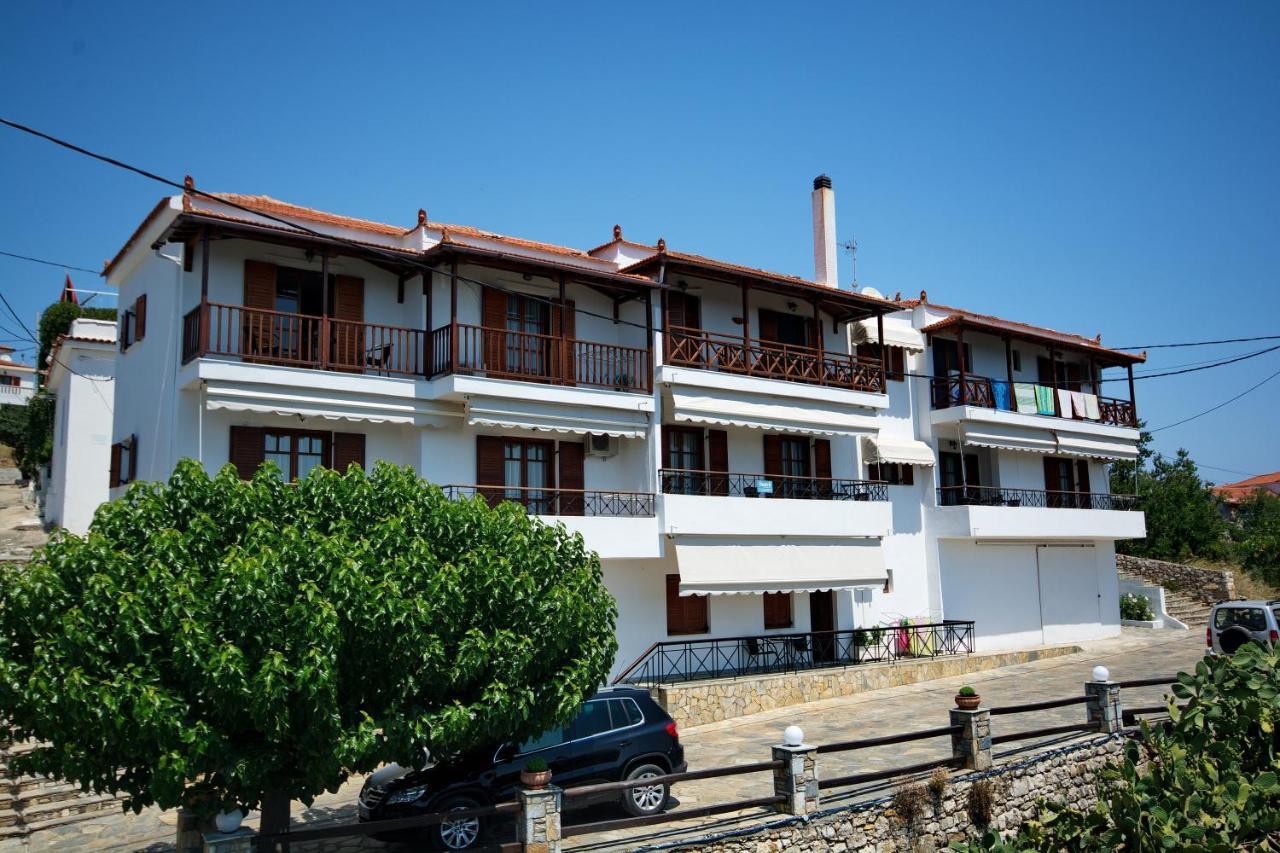 Elpida Apartments Votsi  Exterior foto