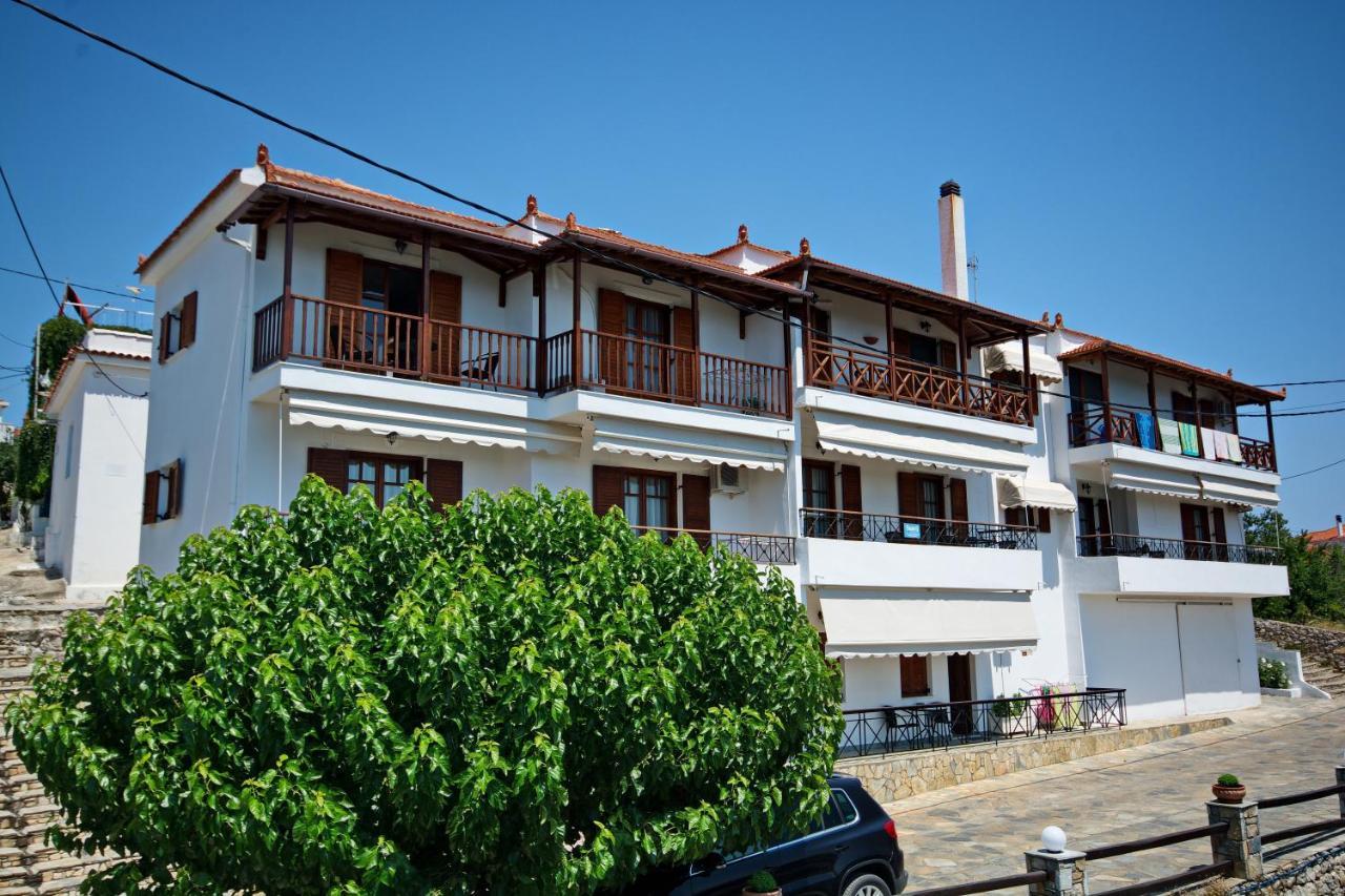 Elpida Apartments Votsi  Exterior foto