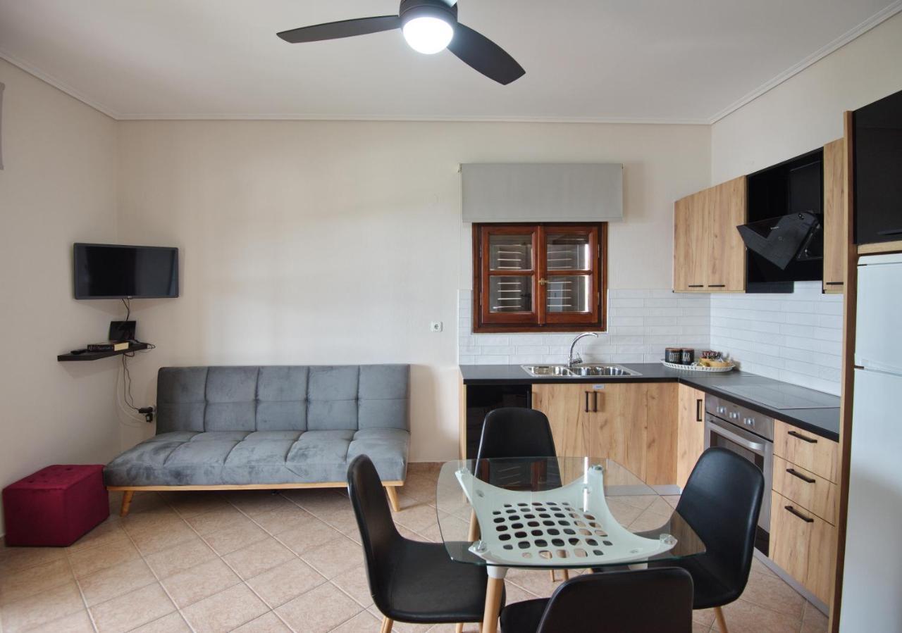 Elpida Apartments Votsi  Exterior foto